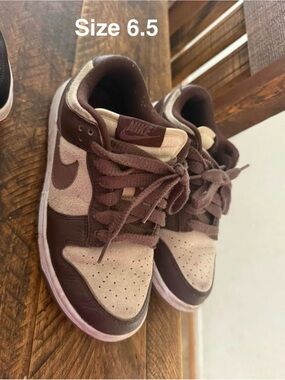Nike Kids Brown & Cream Low-Top Sneakers